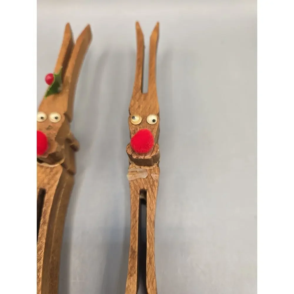 Vintage Handmade Clothespin Reindeer Ornaments Pair Wood Peg Rudolph Craft Vtg